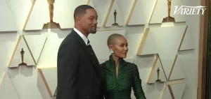 【騒然】ウィル・スミス「アカデミー賞」でクリス・ロックをビンタし会場騒然 妻の容姿ネタにされ・・