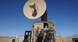 【予算７２億円計上】防衛省が予算計上、電子レンジの原理でドローンを倒す新兵器の実力はいかに？