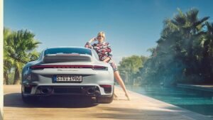 【ダブルバブルルーフ】『現行ポルシェ最強のMT車 911「スポーツクラシック」欧州発表』について