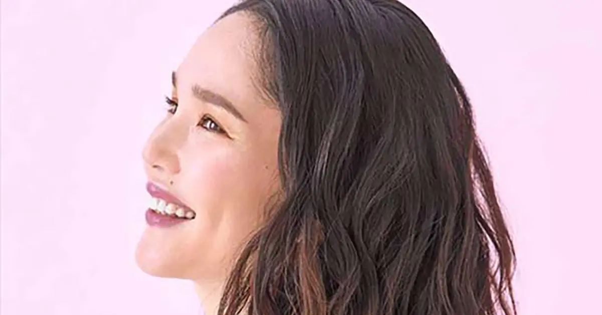 【平野ノラ】『髪の毛バッサリで「女優さんみたい」と反響』について