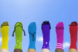 【「女性らしく・男性らしく」に違和感】ジェンダー意識を“結婚”から斬る、話題のマンガ描く作者の思いとは？