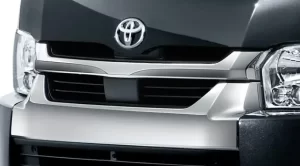 【18年目】トヨタが新型「ハイエース」発売! 安全面が進化!