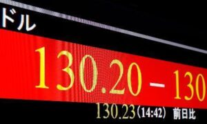 【円安加速】『ついに１３０円台まで、なぜ日銀は政策変更しないのか』についてTwitterの反応