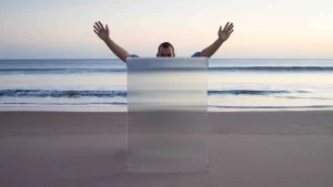 【Invisibility Shield】『光学迷彩？ ステルス迷彩？ 透明マント？ 人が消えるシールド発売』について