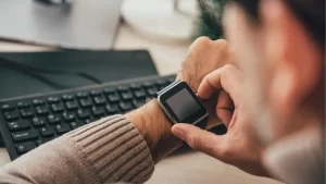 【マイボイスコ調査】スマートウォッチ利用者は約1割、「利用したくない」人の理由は?