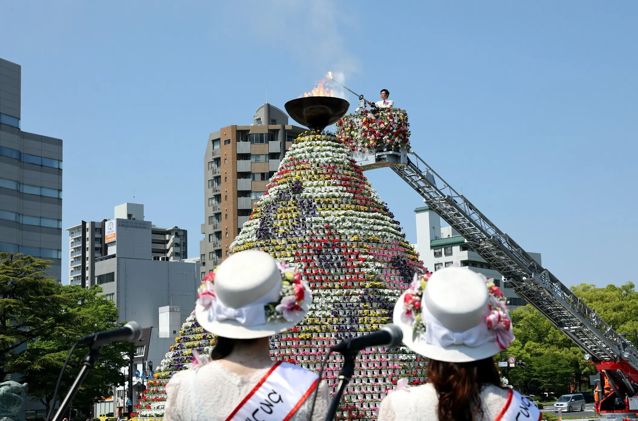 【フラワーフェスティバル】『原爆資料館南側に8メートルの花の塔』についてTwitterの反応