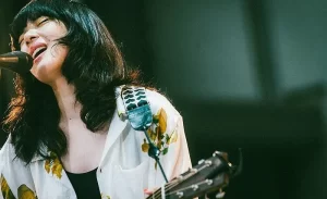 【あいみょん】『甲子園で単独弾き語りライブ　１１・５故郷・西宮に凱旋「震えます」』についてTwitterの反応