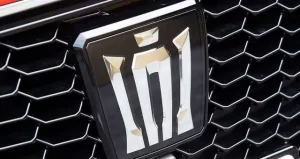 【今度は「SUV？」】『トヨタが新型「クラウン」初公開を突如予告！ 15代目以上の“激変”に期待？』について