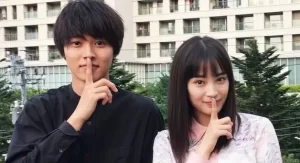 【熱愛スクープ撮】『広瀬すず(24)と山﨑賢人(27)が超豪邸マンションで“半同棲愛”「山﨑が広瀬に腕をまわし…」 結婚の予定について事務所の回答は』について