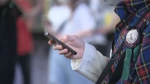 【速報】『auなど通信障害　3589万人に一律200円返金　271万人に基本使用料など2日分の相当額を差し引く　KDDI』についてTwitterの反応