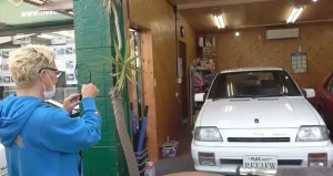 【田村亮 】『長年乗ったボルボを手放し、念願の「カルタス」に 「快適ではないけど“想い”が強いんです」』について