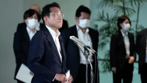 【岸田首相】『「暴力に屈しない」…自衛隊機を乗り継ぎ遊説先から官邸へ』について