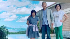 【高嶋ちさ子】『10歳ごろの「腹筋バキバキ写真」に驚き「めっちゃかわいい」「美少女」』についてTwitterの反応