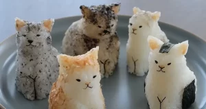 『「野良猫の集会」を再現したおにぎりがかわいい！　塩おむすびだけに“塩対応しがち”』についてTwitterの反応