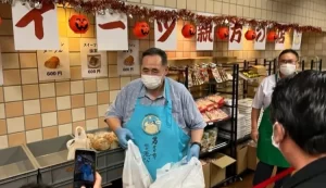 【元横綱・大乃国】『芝田山親方が国技館でスイーツ販売　親方衆の姿がないなか「笑顔で手渡し」の孤軍奮闘』についてTwitterの反応