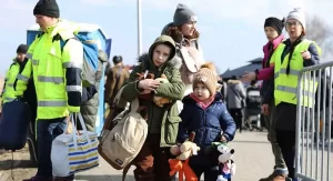 【戦場から持ち帰った心の傷】『 ウクライナで戦った父は「壊れた」 ロシア双子姉妹の思い』について