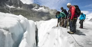 『温暖化で氷河が解けて…新たなウイルスが猛威を振るう危険性』について