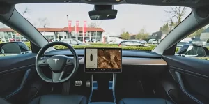 『テスラの「完全自動運転で通勤するムービー」はやらせだったことが判明』についてTwitterの反応