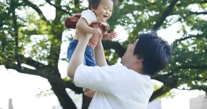 『「お前の仕事は誰がするんだ？」育休取得を渋る上司を覆した元国家公務員男性の“ひと言”が話題　「至極当たり前な返しで素晴らしい」』についてTwitterの反応