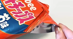 『ポテトチップスで指を汚さずに食べるライフハック、試してみた結果……』のネットの反応