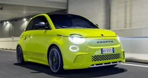 『アバルト500e　欧州で予約1500台以上　「サソリの毒」注入したブランド初の高性能EV』についてTwitterの反応