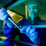 【ナショジオ】革新的な新技術が使われ、女性のDNAが2万年前のペンダントから発見された!