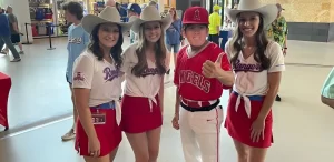 「ミニタニ」さんって誰?「劇団ひとり」や「なかやまきんに君」との関係は?