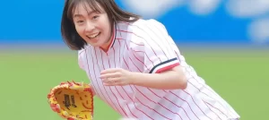 【石川佳純】始球式のユニフォームにロゴがないのはなぜ?大人の事情って?