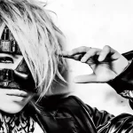 【the GazettE】REITAが急死!死因は?なぜ?鼻と片目を隠したベーシスト!