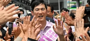 石丸伸二氏のインタビュー態度が議論を呼ぶ！その真相と背景を探る