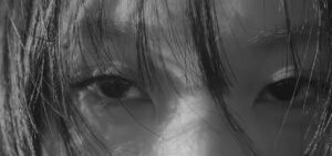 AmazonプライムCM『アーバンジャングル』編の楽曲とは?:Akiの「秘密の」!選曲の背景に迫る!