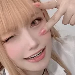 DMMゲームズCMの金髪騎士女性は誰？美女コスプレイヤー「あかせあかり」に迫る！