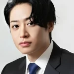 前山剛久氏が舞台中止を謝罪後も批判され続ける理由とは?問題のショートドラマが炎上の火種に!