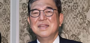 石破茂総理のメガネはH-fusion?Xの投稿写真から特定!なぜ?価格や評判を徹底解説!