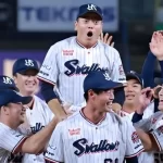 なぜ山崎晃大朗は31歳で引退を決断したのか?最後の試合で見せたファンへの感謝と引退理由とは?